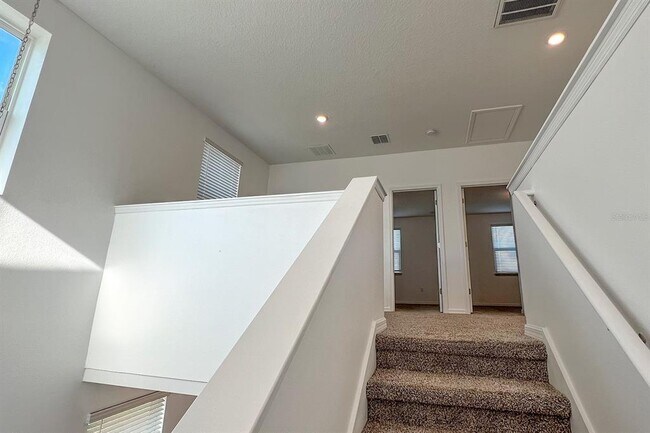 Building Photo - 15589 Willow Arbor Cir