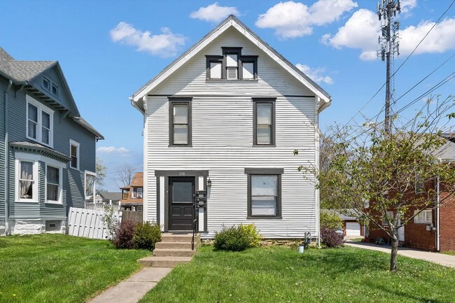 Primary Photo - Marion - Triplex