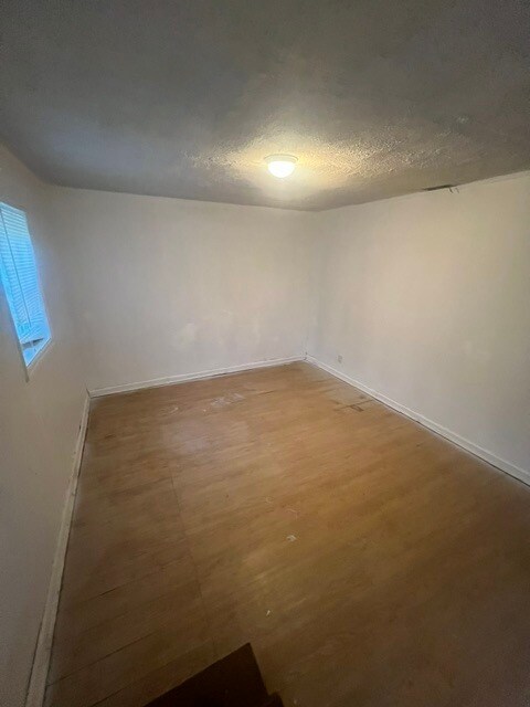 Building Photo - 1653 Downing Cir