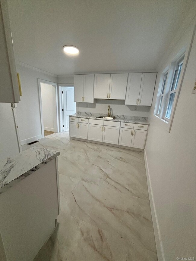 Building Photo - 63 Capron St