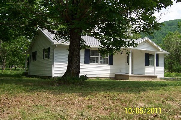 Building Photo - 1325 Red Lick Rd