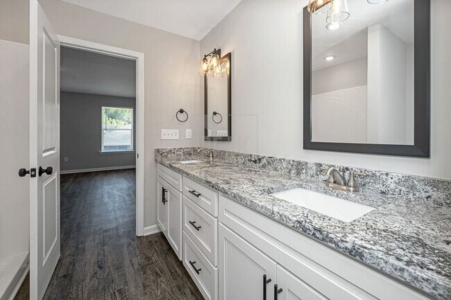 Building Photo - Celebrate Spring in Style:  Brand New Construction Home for Lease!