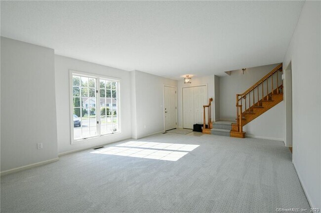 Building Photo - 14 Harold Rd