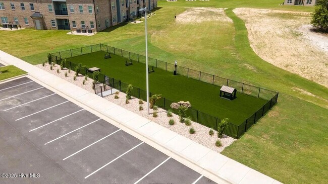 Building Photo - 4568 Tides Wy