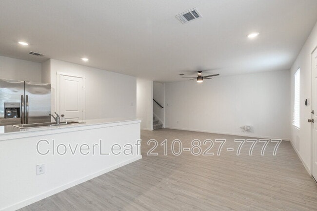 Building Photo - 12858 Ratcliff Lk