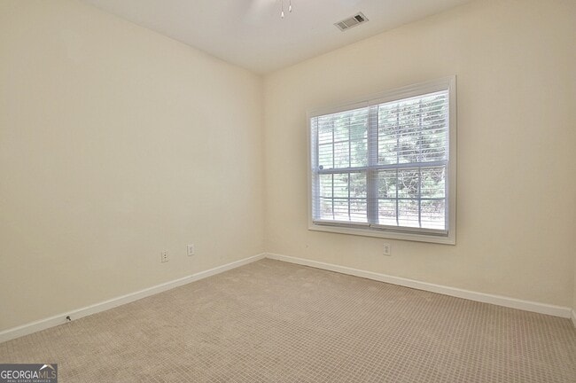 Building Photo - 110 Freeman Forest Dr