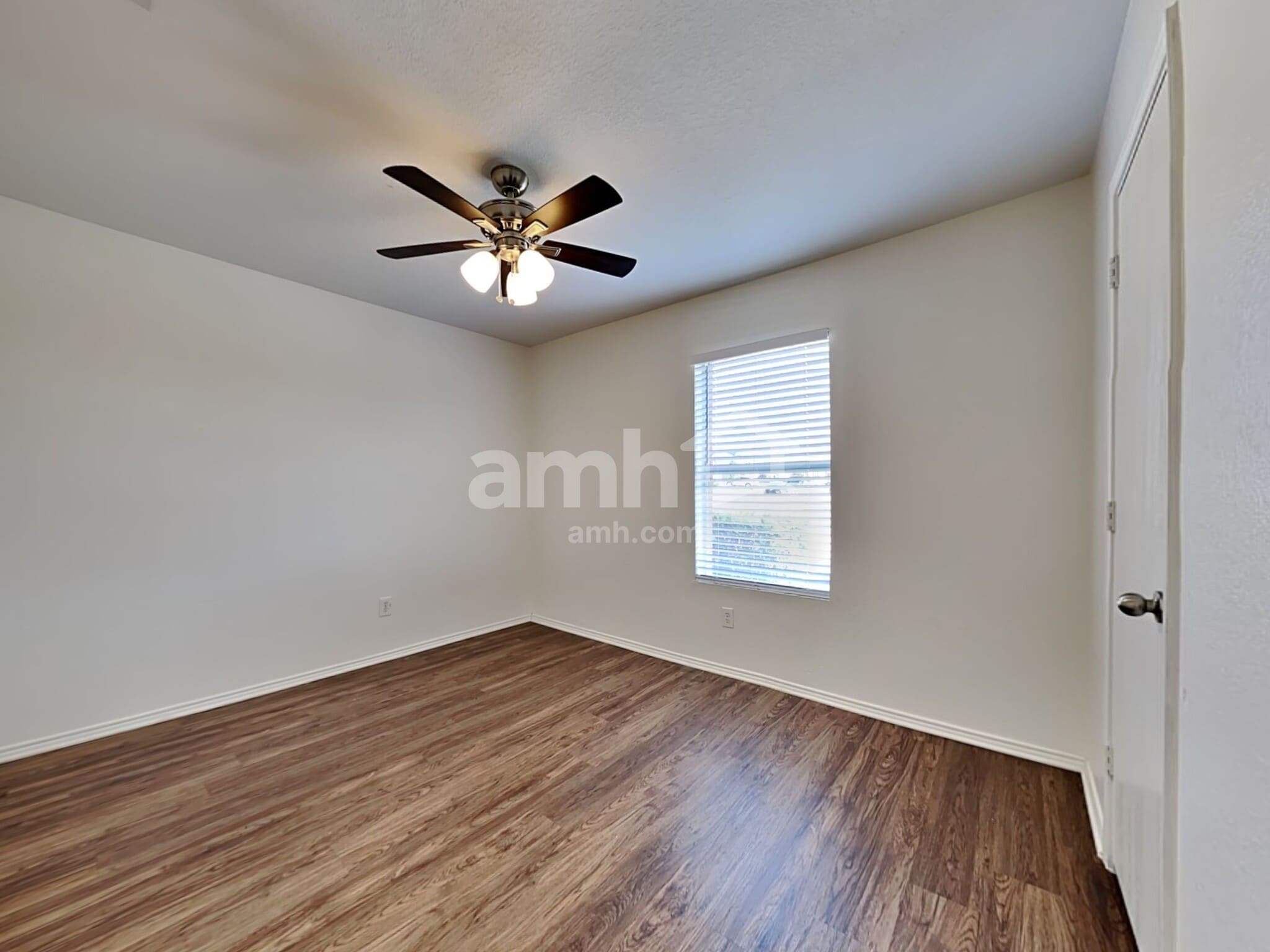 Building Photo - 5533 Parkview Hills Ln