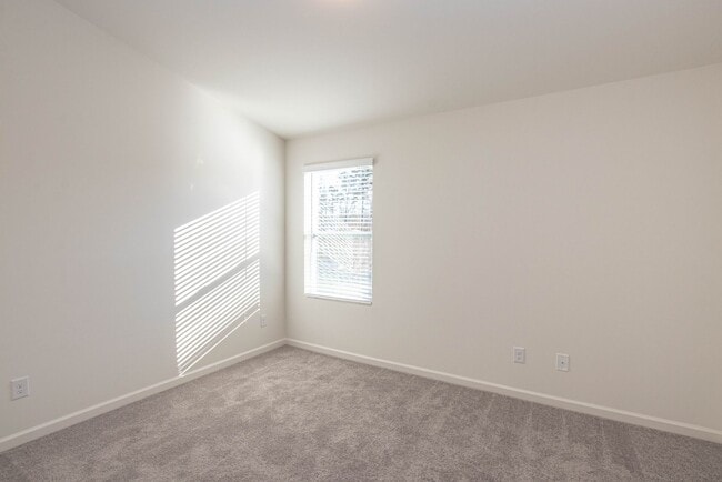 Building Photo - BEAUTIFUL 2 Bedroom Townhome in Cox Mill District - MOVE IN SPECIAL