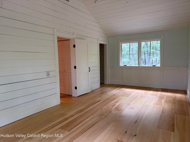 Building Photo - 25 Boggs Hill Rd