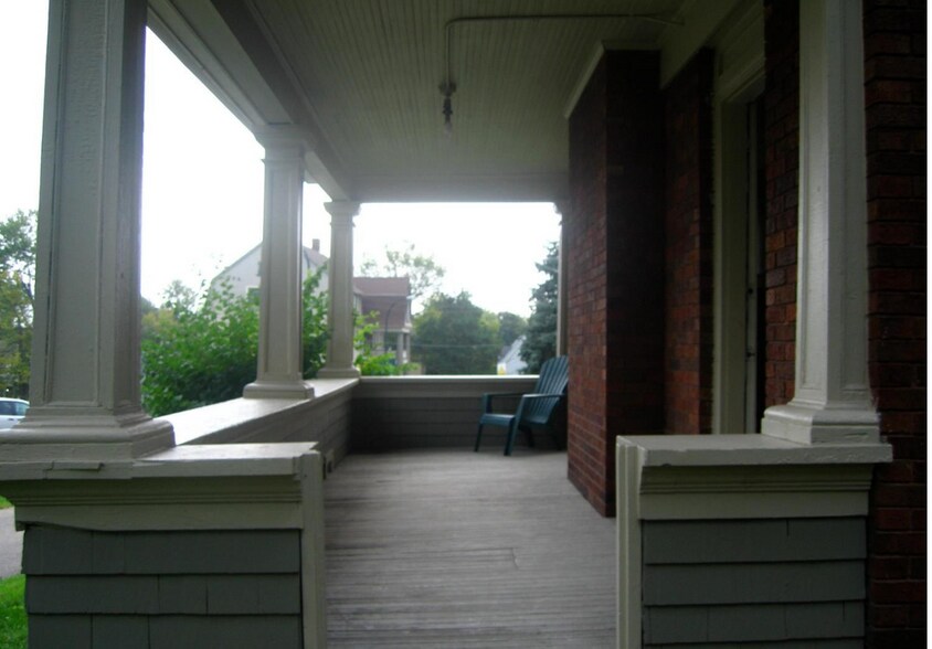 Building Photo - 219 N Normal St