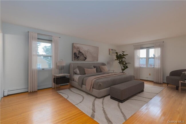 Building Photo - 30 Cassilis Ave