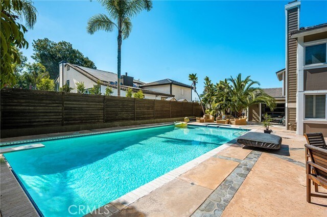 Building Photo - 2281 Orchard Dr