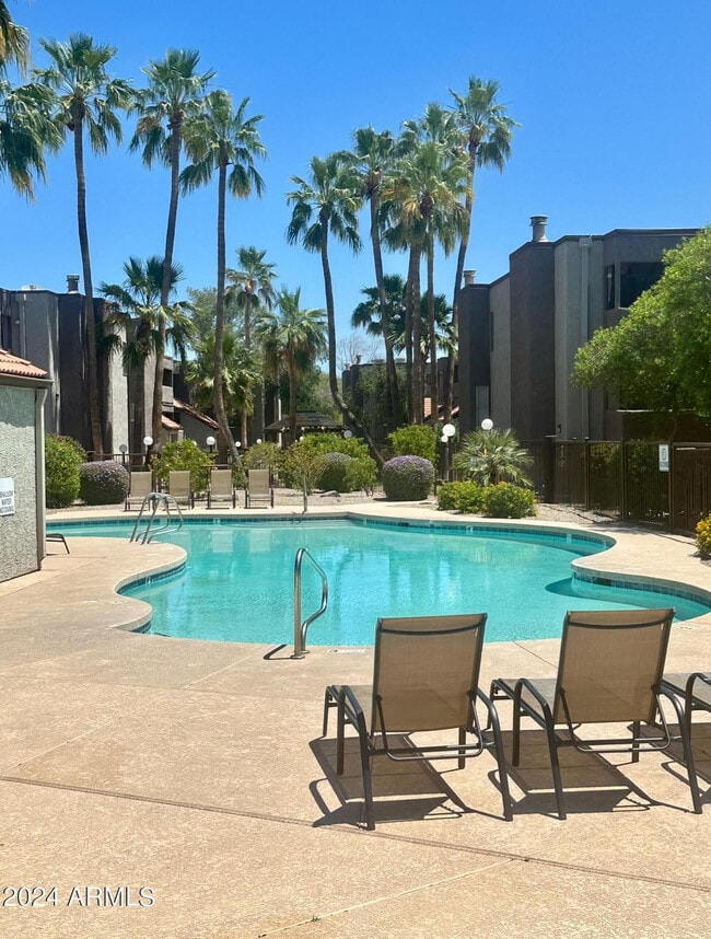 Building Photo - 1645 W Baseline Rd