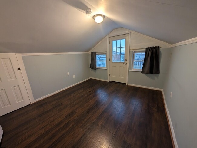 Building Photo - 6506 Ventnor Ave