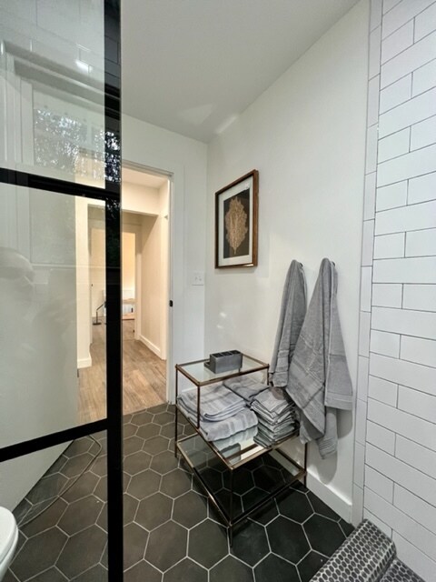 Building Photo - 126 Chunns Cove Rd