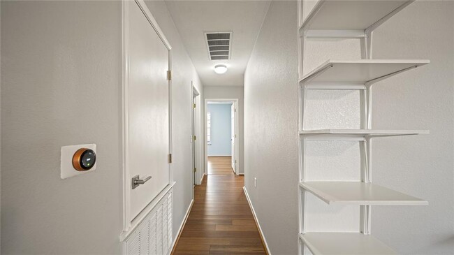 Building Photo - 5825 Nelson Oaks Dr