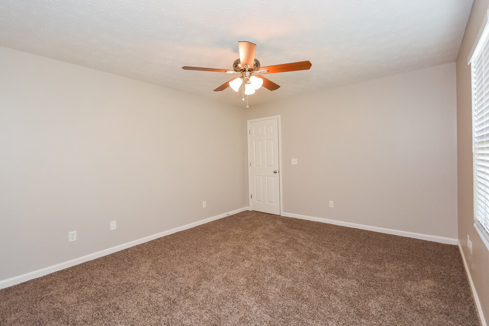 Building Photo - 469 Cathedral Dr