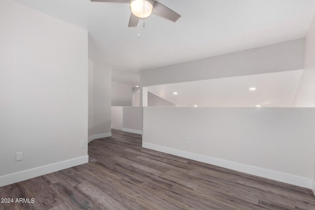 Building Photo - 9611 S 50th St