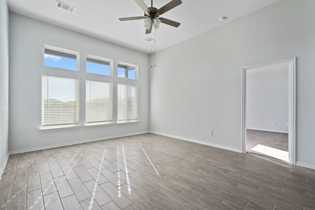 Building Photo - 829 Blue Oak Blvd