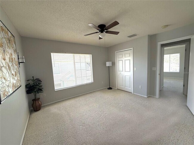 Building Photo - 2037 Fluorshire Dr