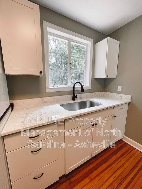 Building Photo - 268 Sand Hill Rd