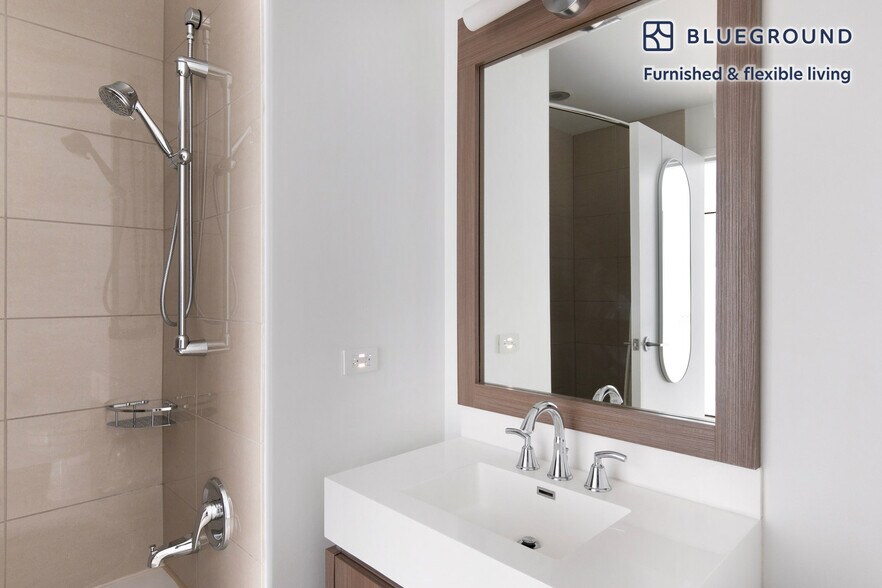 Building Photo - 340 E North Water St