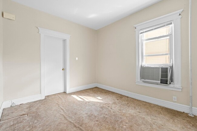 Building Photo - 520 Schuyler Ave