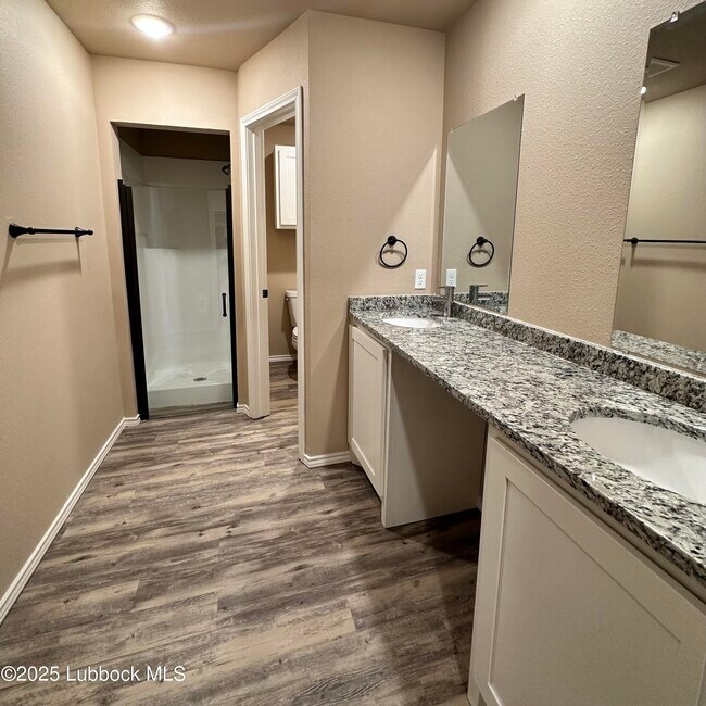 Building Photo - 1103 Preston Trails