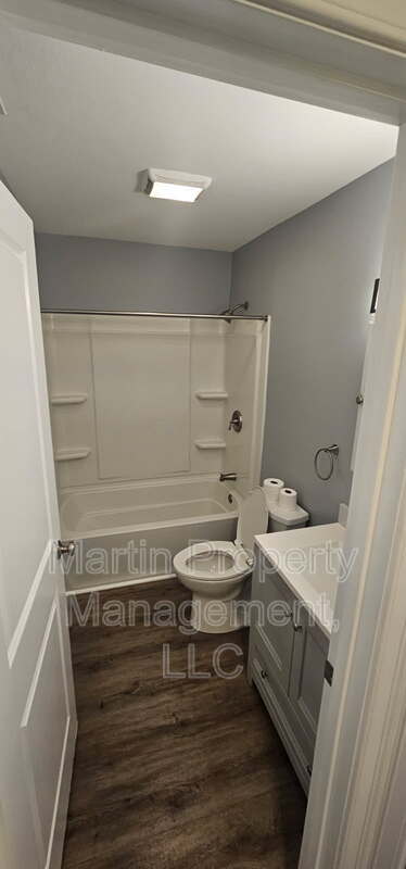 Building Photo - 94 Tennis Plaza Rd