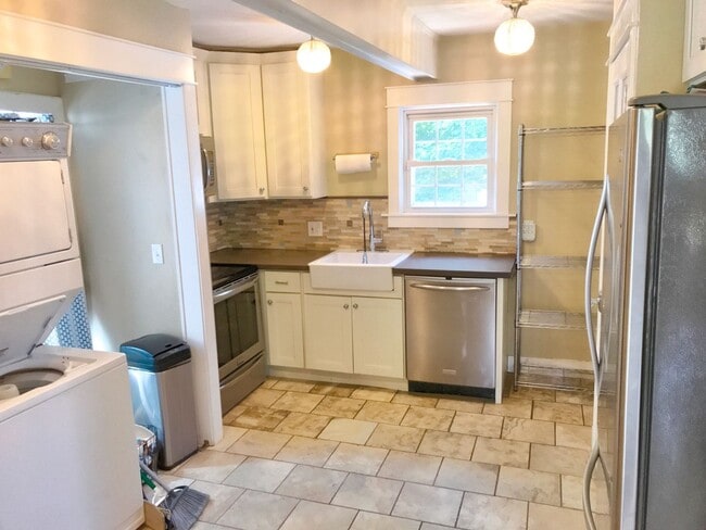 Building Photo - Foster-Powell Charming Bungalow with Bonus Finished Attic Space