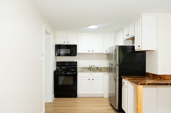 Building Photo - 107 Cresap Rd