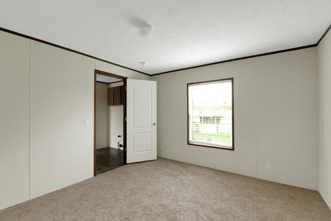 Building Photo - 5059 Wessex St