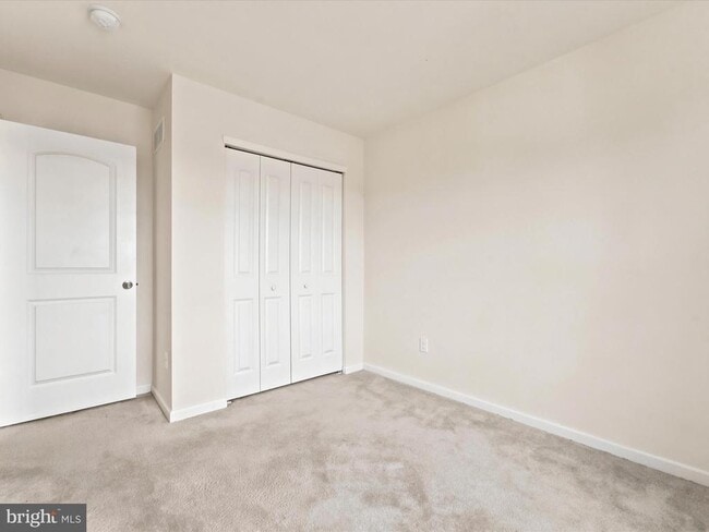 Building Photo - 145 Mercer Ct