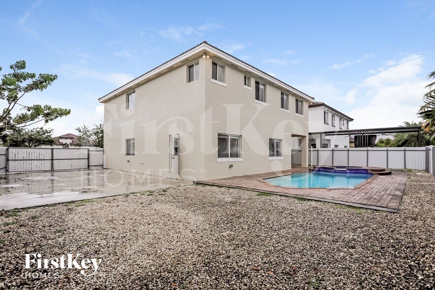 Building Photo - 10223 SW 227th Ln