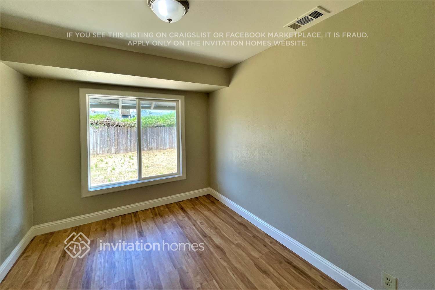 Building Photo - 6005 N Haven Dr