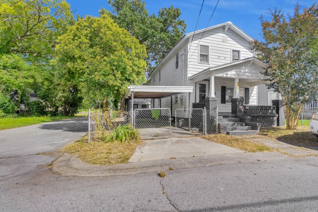 Primary Photo - 516 2nd Ave