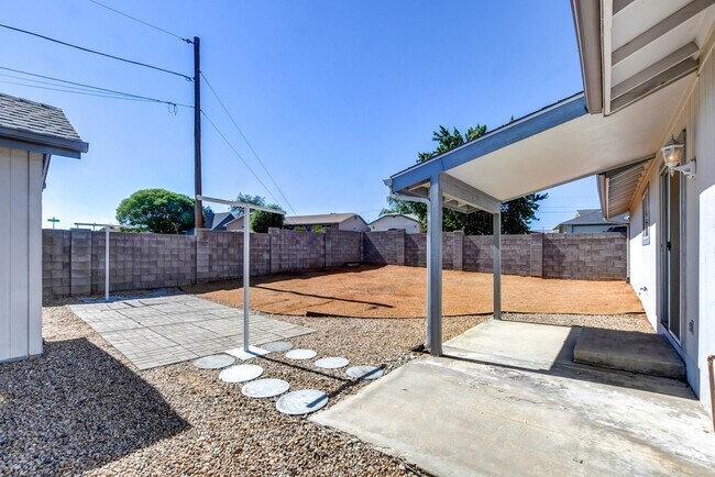 Building Photo - 4679 N Morning Star Dr