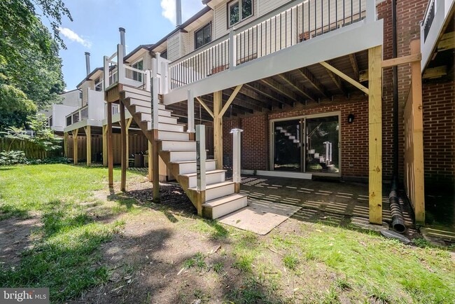 Building Photo - 805 Birch Ln