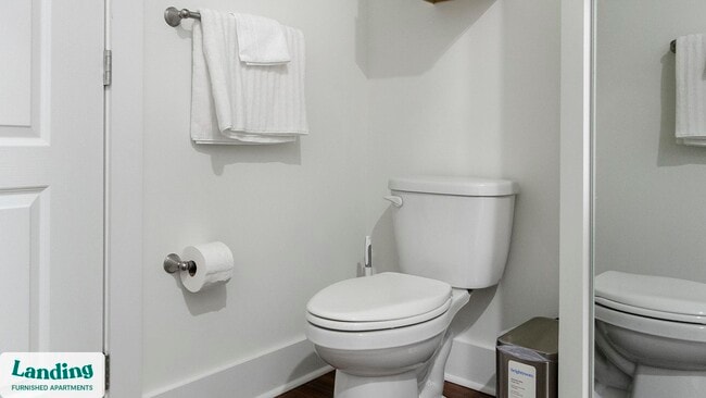 Building Photo - 901 Kelly Green Ln