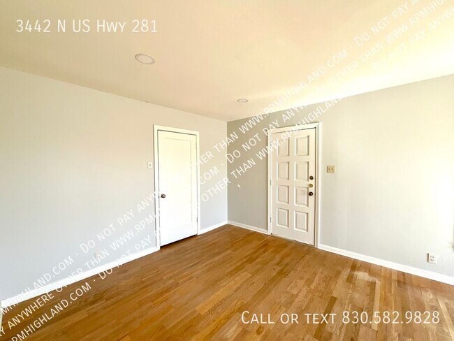 Building Photo - 3442 N U.S. Hwy 281