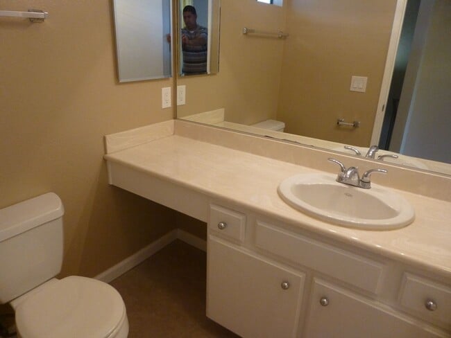 Building Photo - Knollwood Terrace Townhome in Orcutt Area