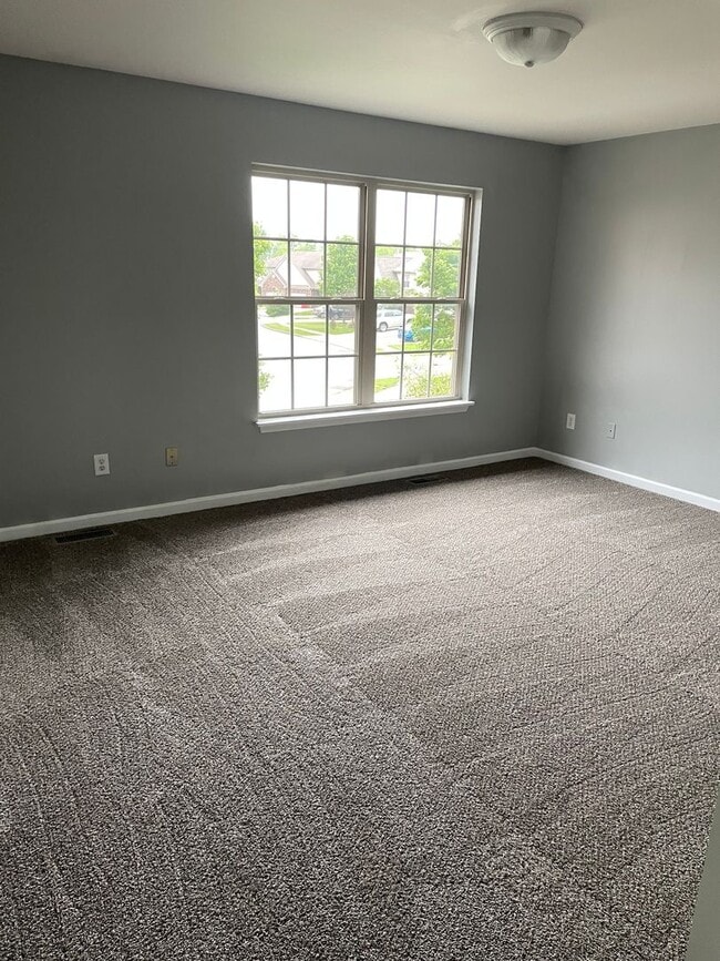 Building Photo - 118 Lowell Ct