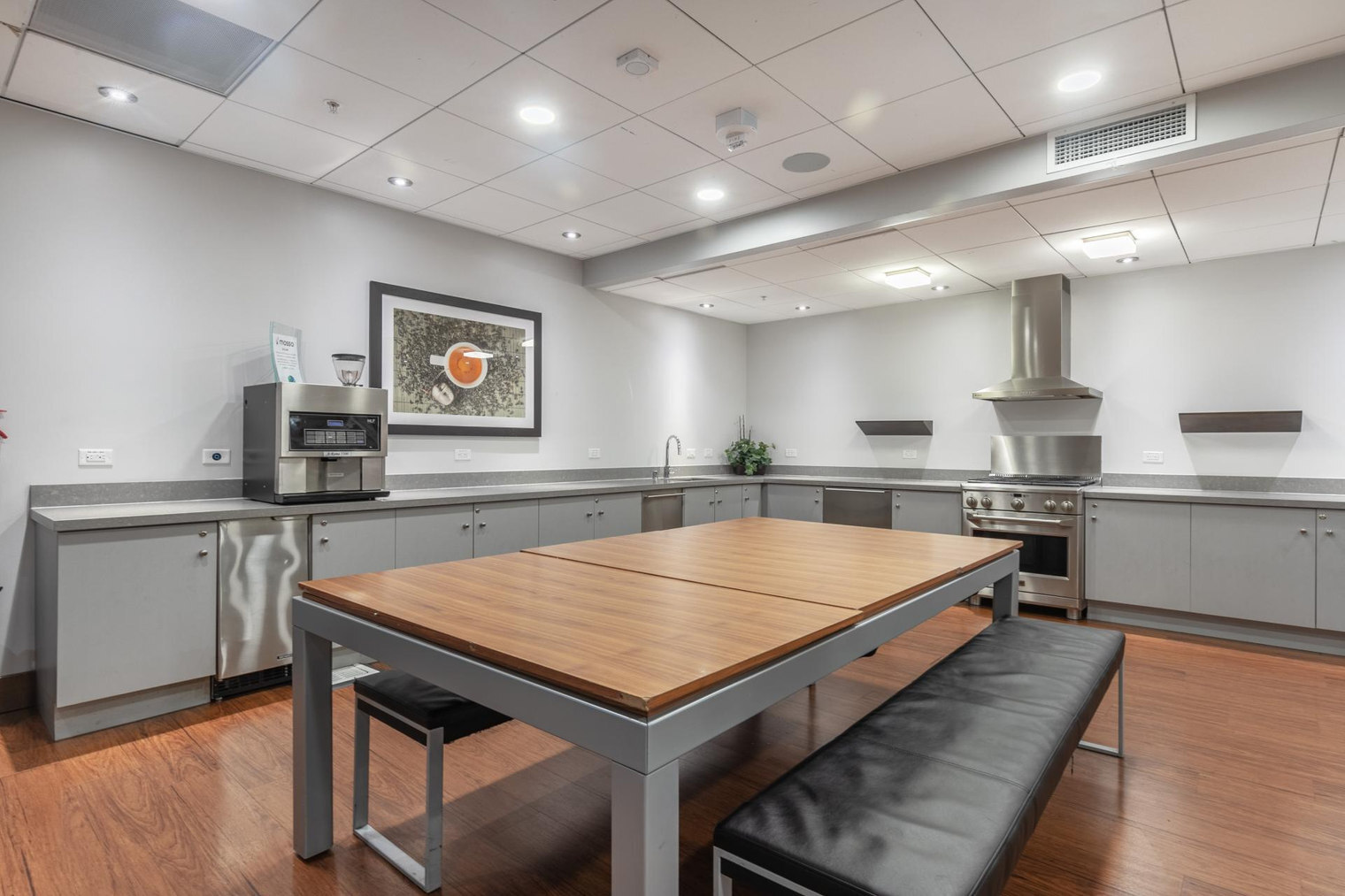 Building Photo - 900 Folsom St