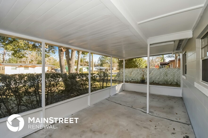 Building Photo - 9436 Gisborne Dr