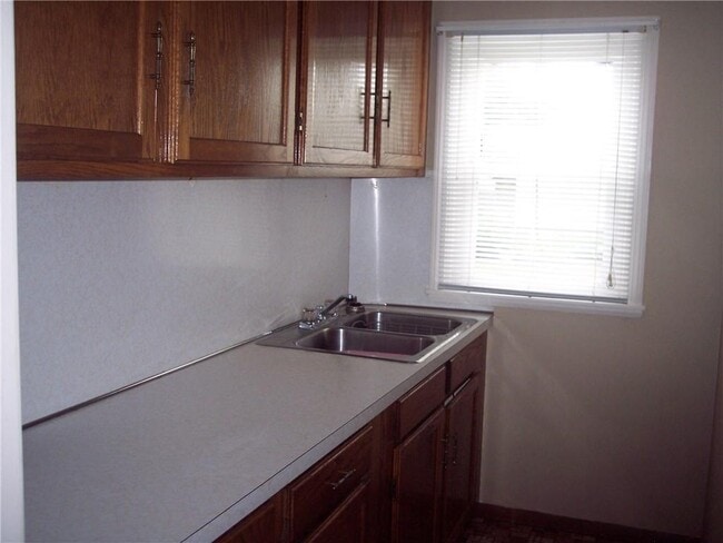 Building Photo - 427 High St