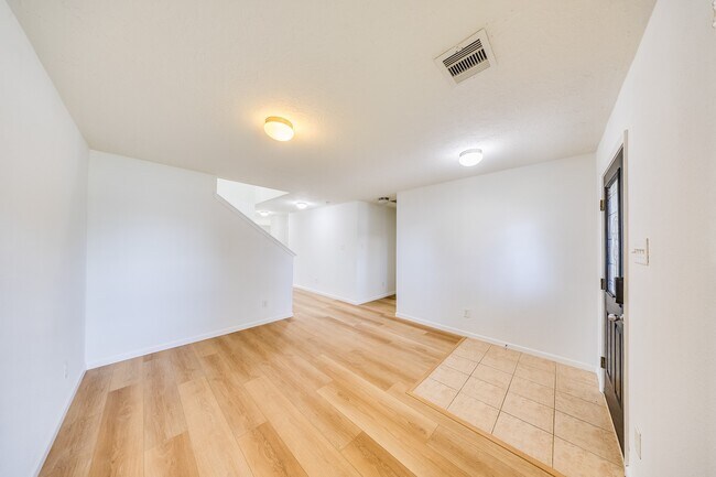 Building Photo - 21415 Sagrantino Ct