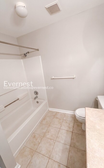 Building Photo - 3 Bed/3.5 Bath Townhome with Fenced Yard / Available Now!