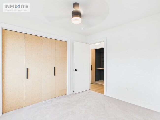 Building Photo - Modern Finishes & Bozeman Living!