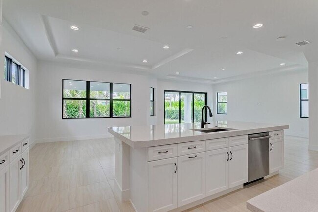 Building Photo - 13559 Artisan Cir