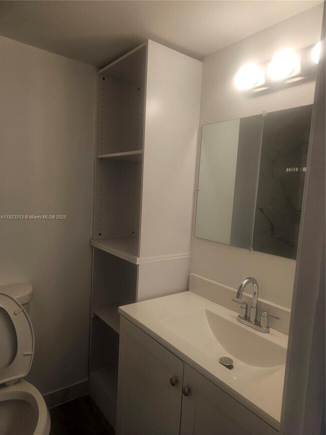 Building Photo - 4525 W 20th Ave
